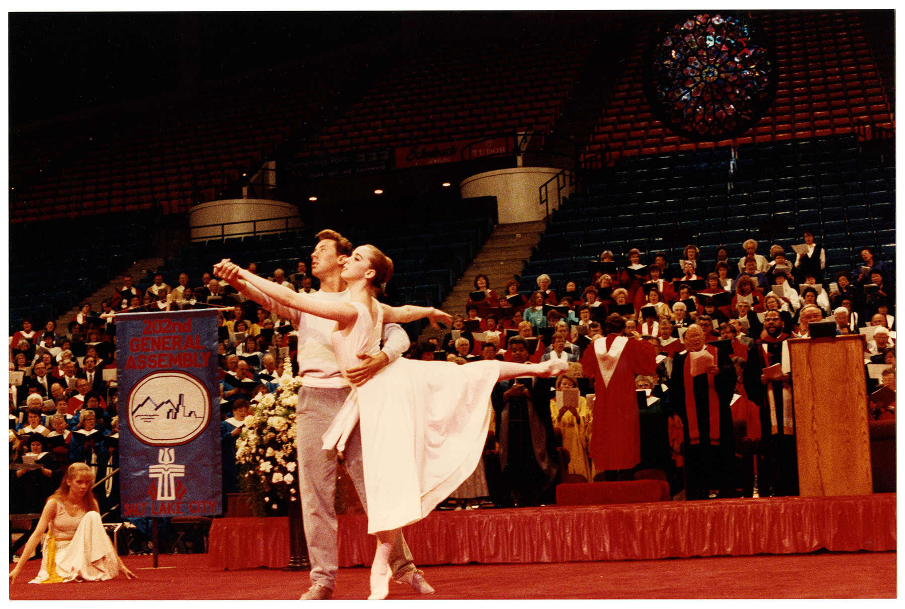 Interpretive dance on the main stage.