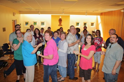 Yarn knits participants together