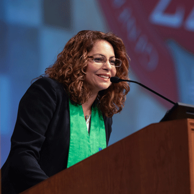 Anciana gobernante Vilmarie Cintrón Olivieri fue co-moderadora de la 223ª Asamblea General (2018). Foto por Michael Whitman