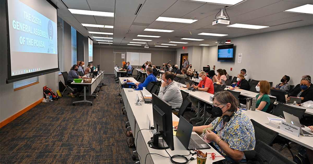 Commissioners met for the first day of the Financial Resources Committee meeting on June 30, 2022 at the 225th General Assembly of the Presbyterian Church (U.S.A.) at the Presbyterian Center in Louisville, Kentucky. (Photo by Rich Copely)