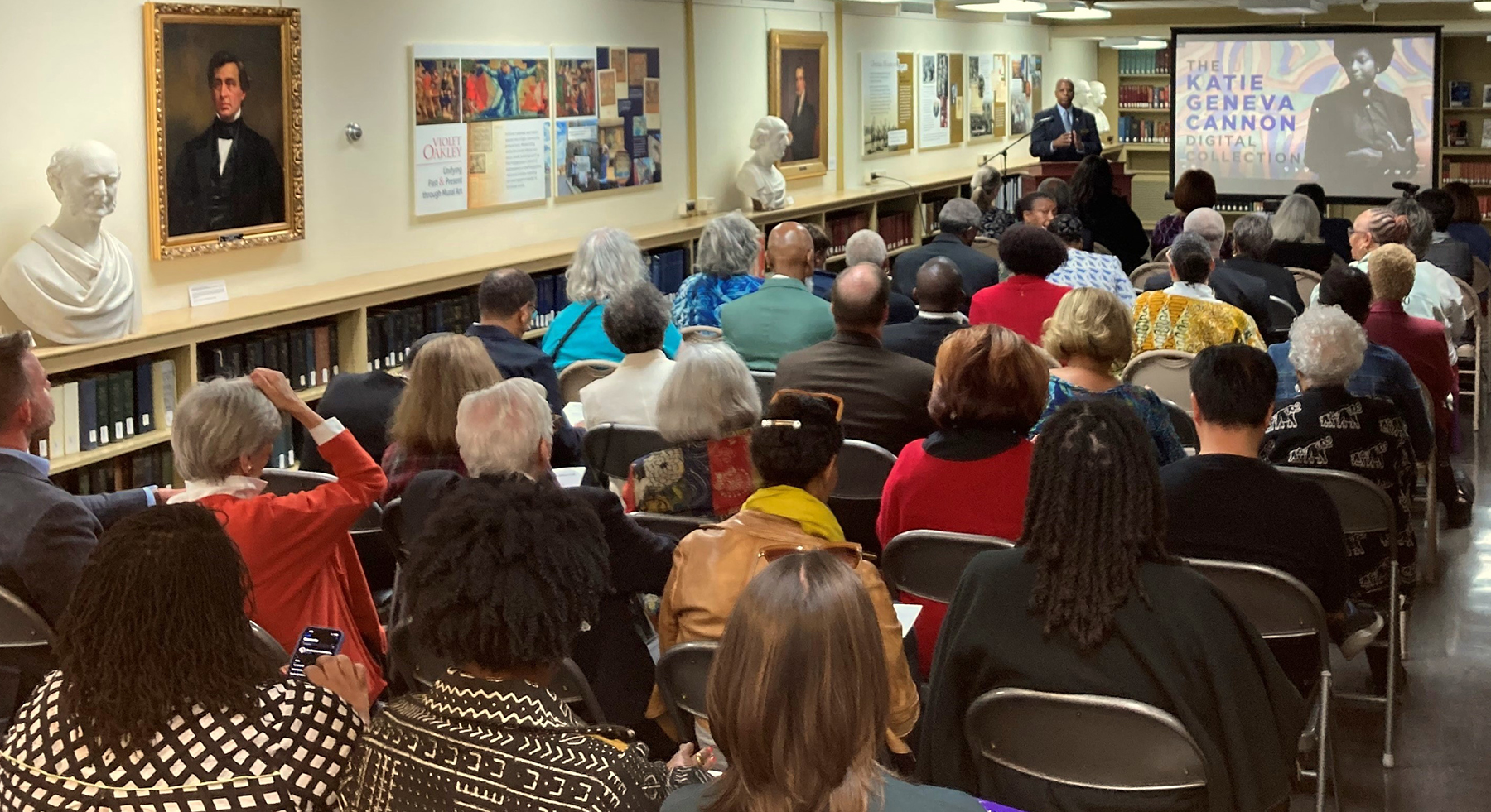 Cornell Edmonds at front of PHS reading room beginning speaker’s program, October 12, 2023. Photo by Fred Tangeman.